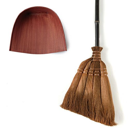 山本勝之助商店（やまもとかつのすけしょうてん）】4玉手箒＆はりみ